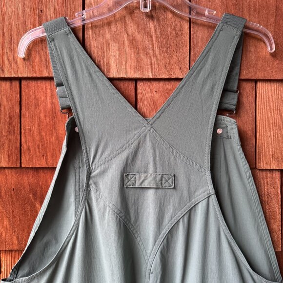 Duluth Trading Sage Green Heirloom Gardening Overalls in Women's XXL - Picture 13 of 15